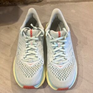 Hoka One One Clifton 7